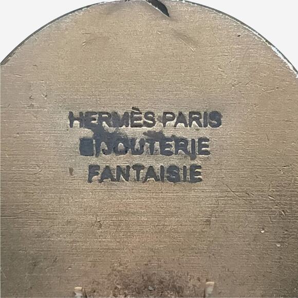 Hermes Clou de Selle Mother of Pearl Clip-on Earrings - Picture 6 of 9